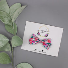 Load image into Gallery viewer, Floral Spots Bow 3&quot;
