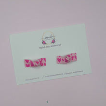 Load image into Gallery viewer, Pink Hearts Mini Knotts
