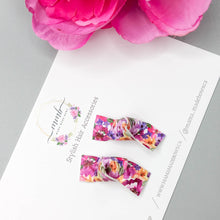 Load image into Gallery viewer, Rich Pink Floral Mini Knots
