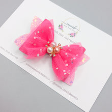 Load image into Gallery viewer, Pretty in Pink Bow
