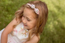 Load image into Gallery viewer, Peach Floral Collyns Headband
