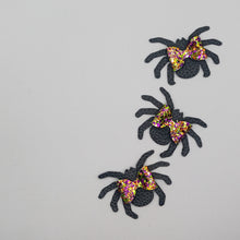 Load image into Gallery viewer, Creepy Crawley Spider Clip
