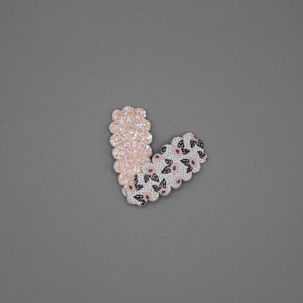Pink Spotted Scalloped Clips